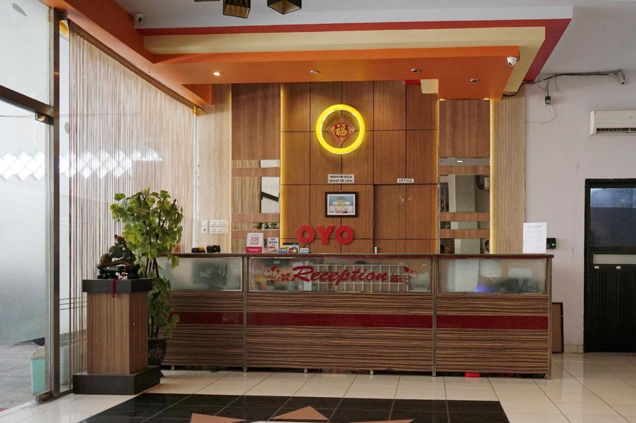 Oyo 2291 Hotel Bahagia Макасар Екстер'єр фото
